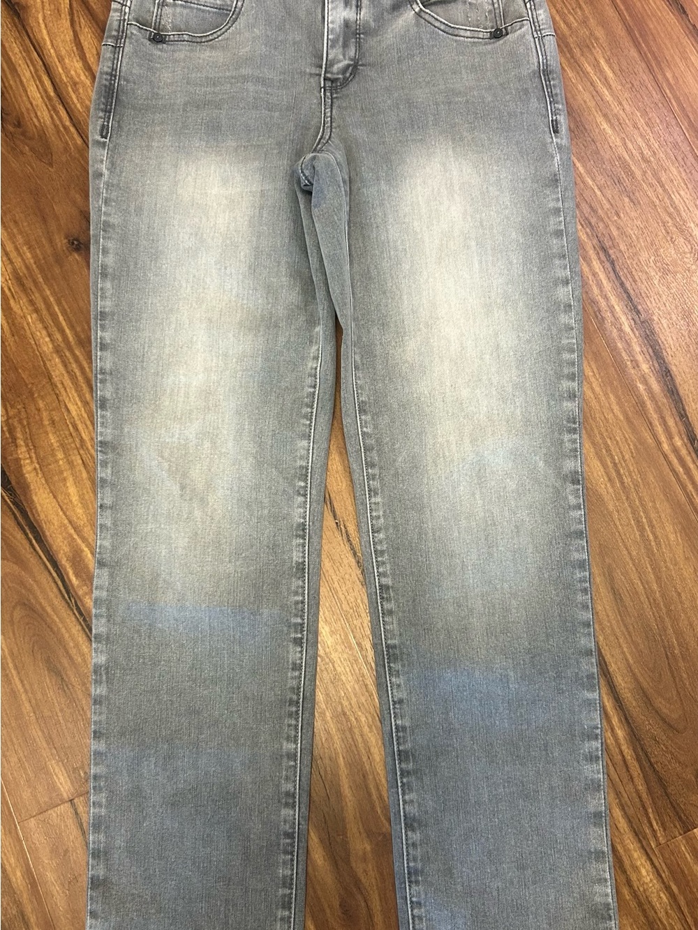 Democracy Women's Grey Straight-Leg Jeans